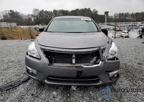 2015 Nissan Altima 2.5 z USA, uszkodzony, nr VIN 1N4AL3AP5FC238500